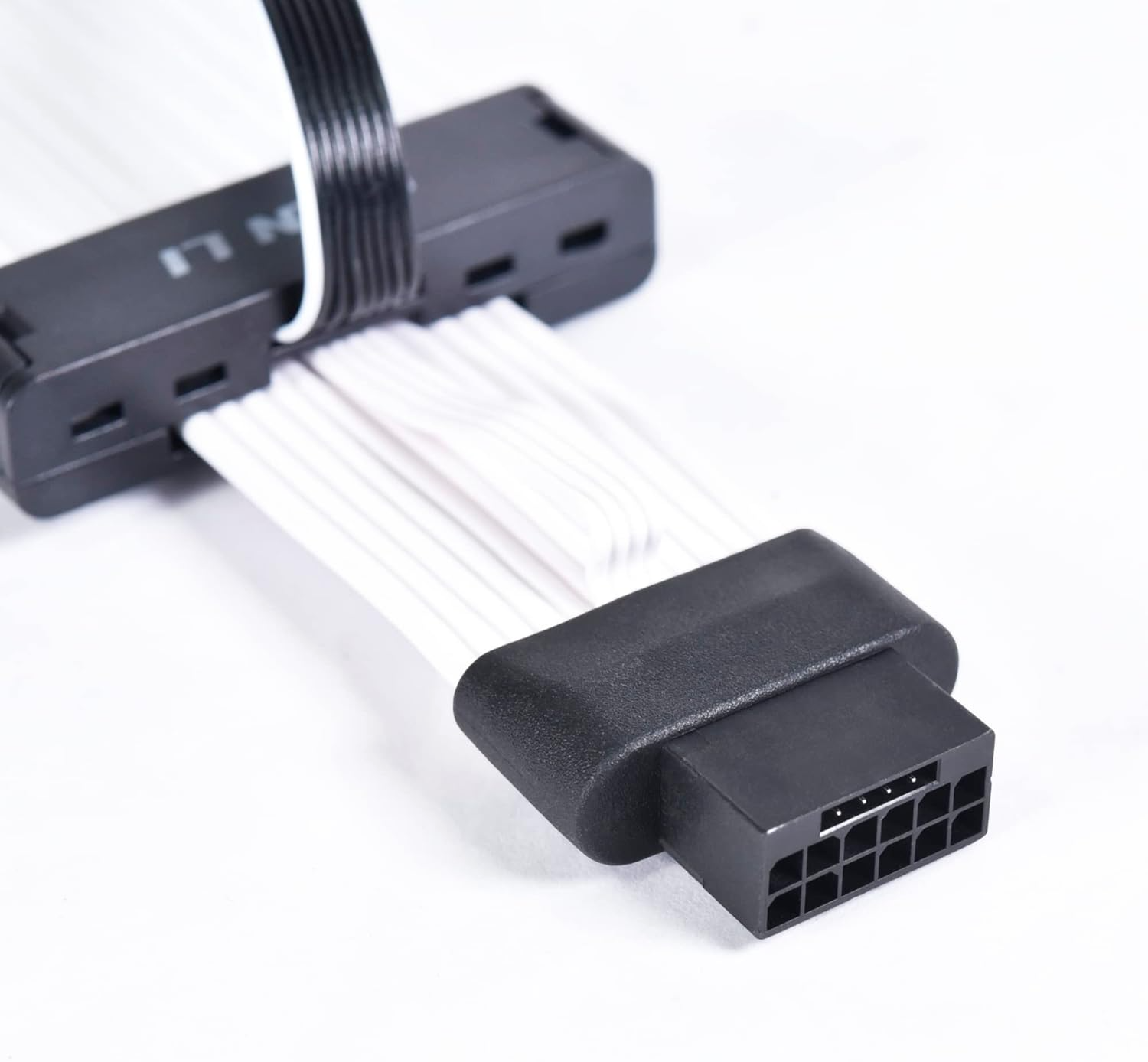 Lian Li Strimer Plus V2 12+4 Pin to 12+4 Pin